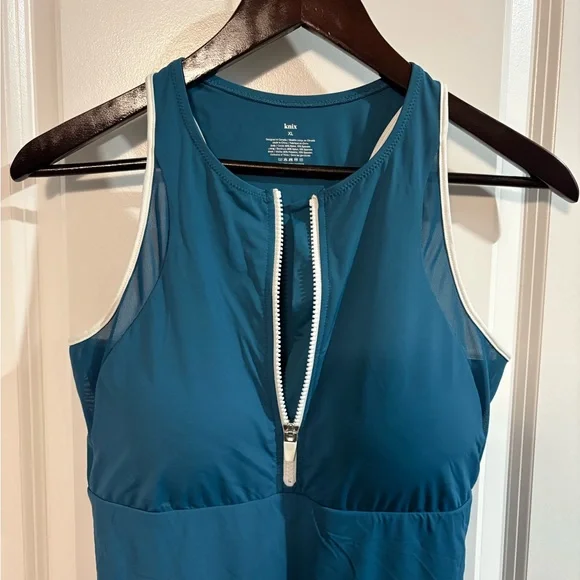 Knix Zip-Front Racerback Swimsuit - Picture 3 of 9